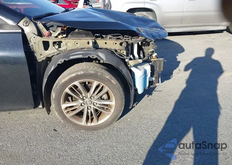 2017 Toyota Camry Se z USA, uszkodzony, nr VIN 4T1BF1FK4HU355937